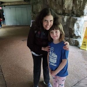 Meet your Posher, Lori